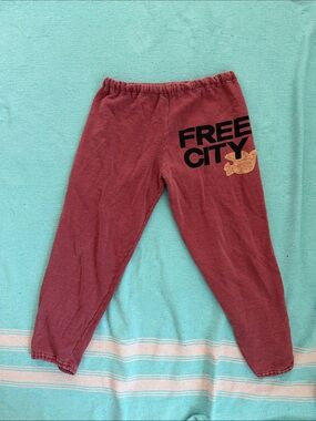 FREECITY ORIGINAL  Sweatpants Small